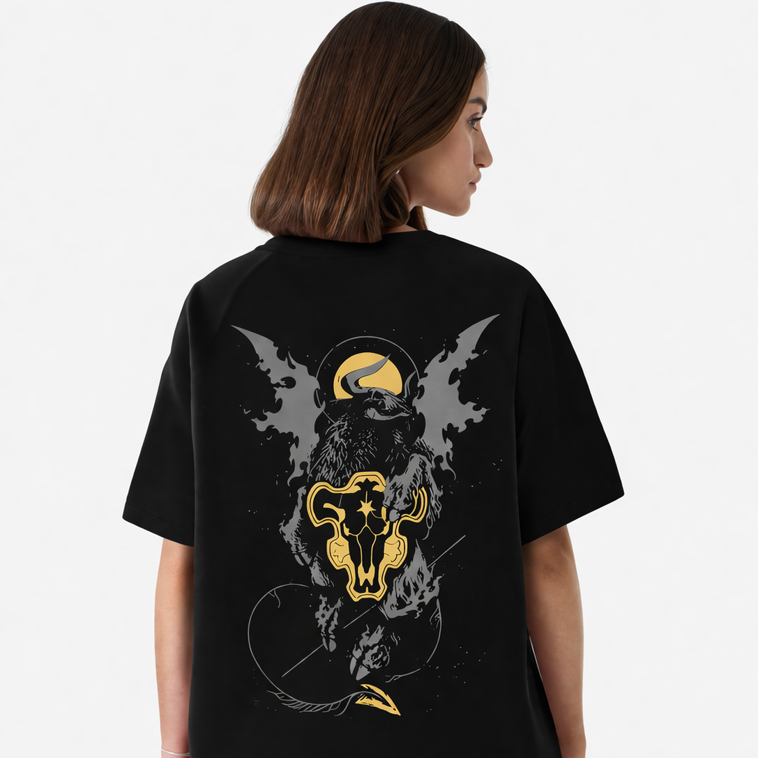 Black Bull : Oversized Classic Tshirt